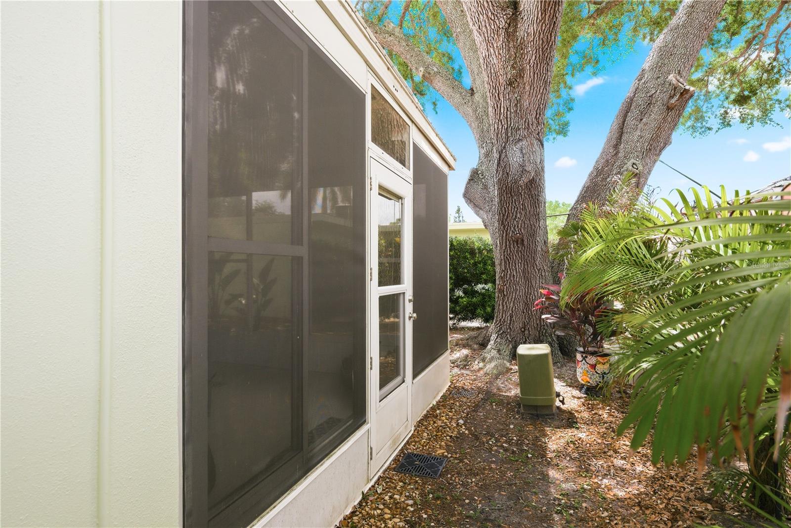 SKYE LOCH VILLAS UNREC - Residential