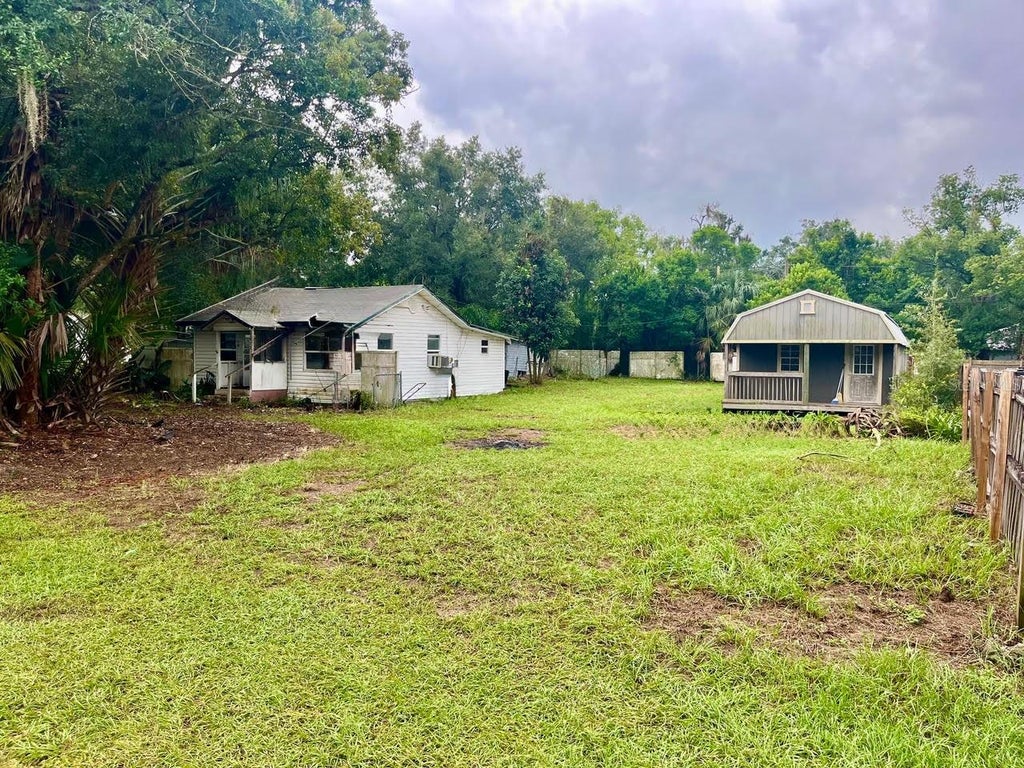 Photo of 613 W Date Street, Lake Wales, FL 33859 (MLS # O6451129)