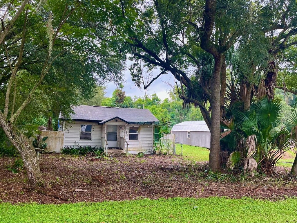 Photo of 613 W Date Street, Lake Wales, FL 33859 (MLS # O6451129)