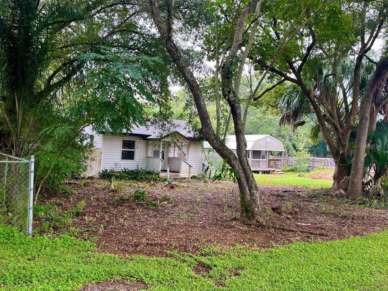 613 W DATE STREET