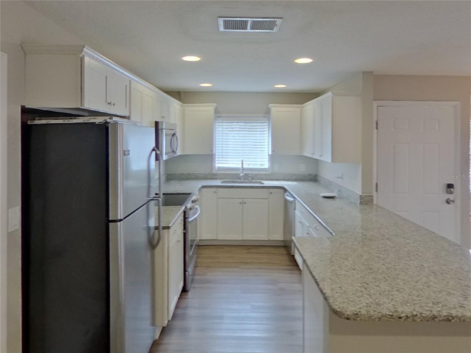 HIGHLAND CREST 2 - Residential Lease