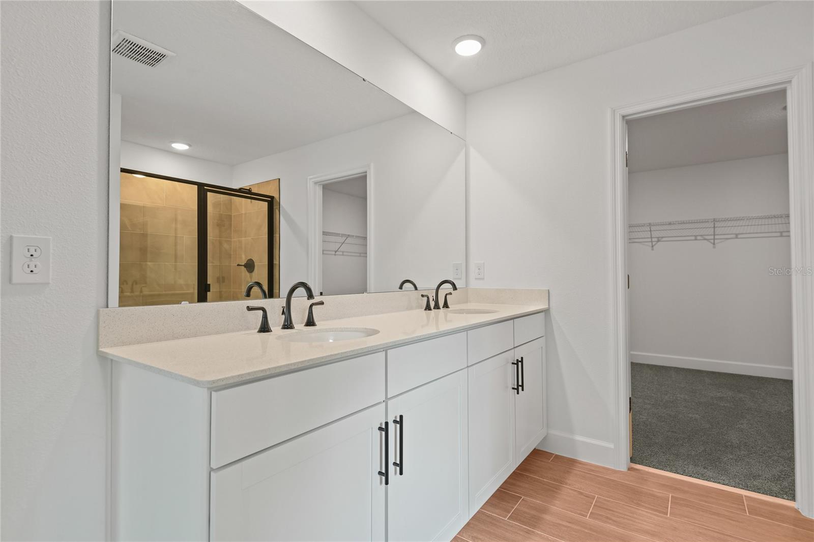 SEASONS AT WEKIVA RIDGE - Residential