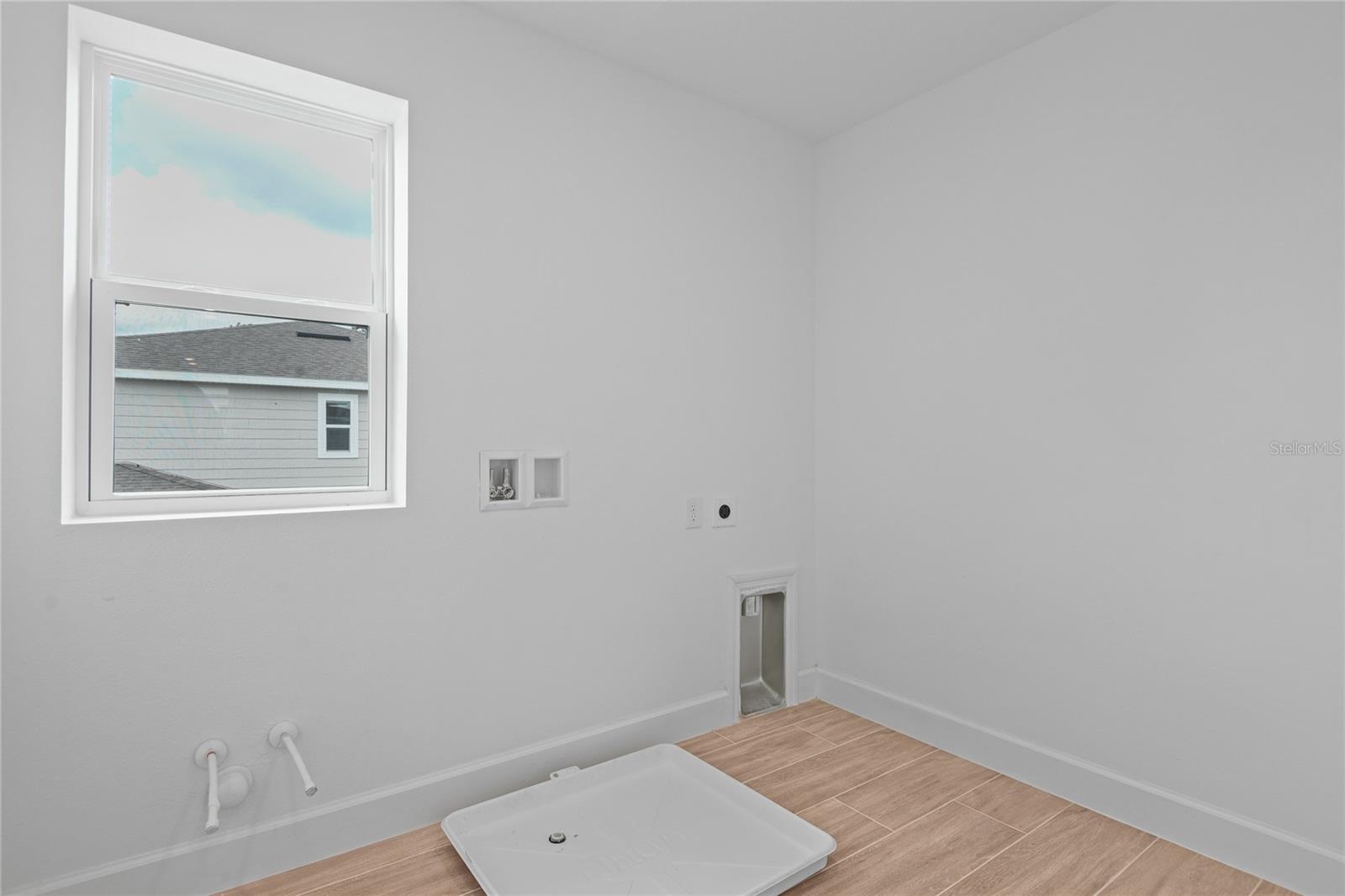 SEASONS AT WEKIVA RIDGE - Residential