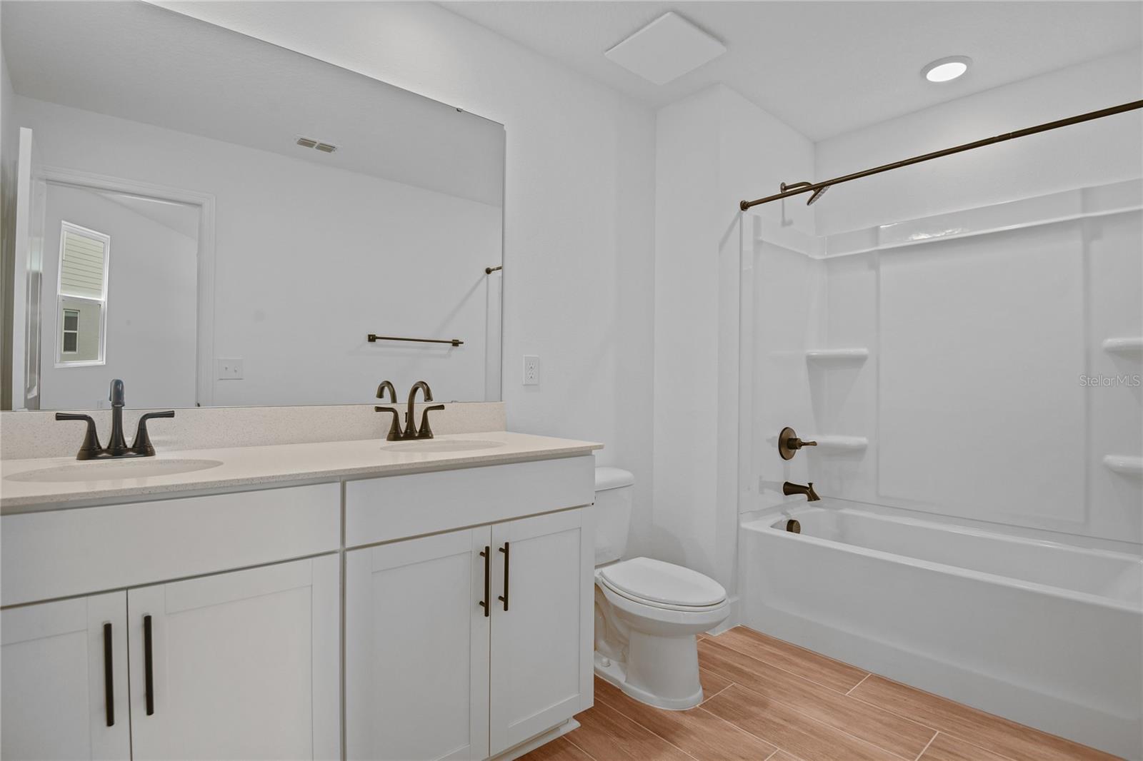 SEASONS AT WEKIVA RIDGE - Residential