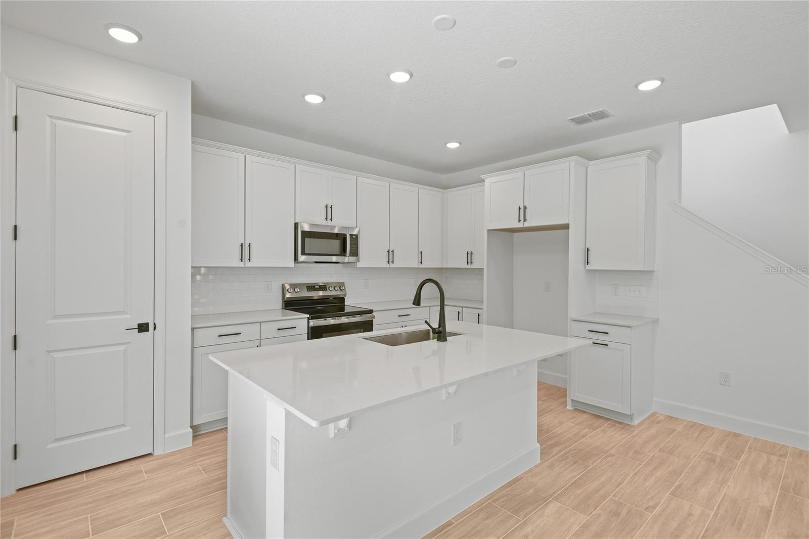 SEASONS AT WEKIVA RIDGE - Residential