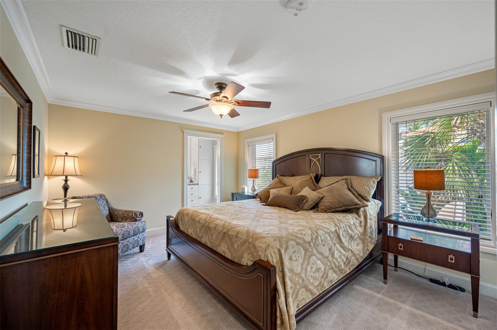 LONE PALM BEACH - Residential