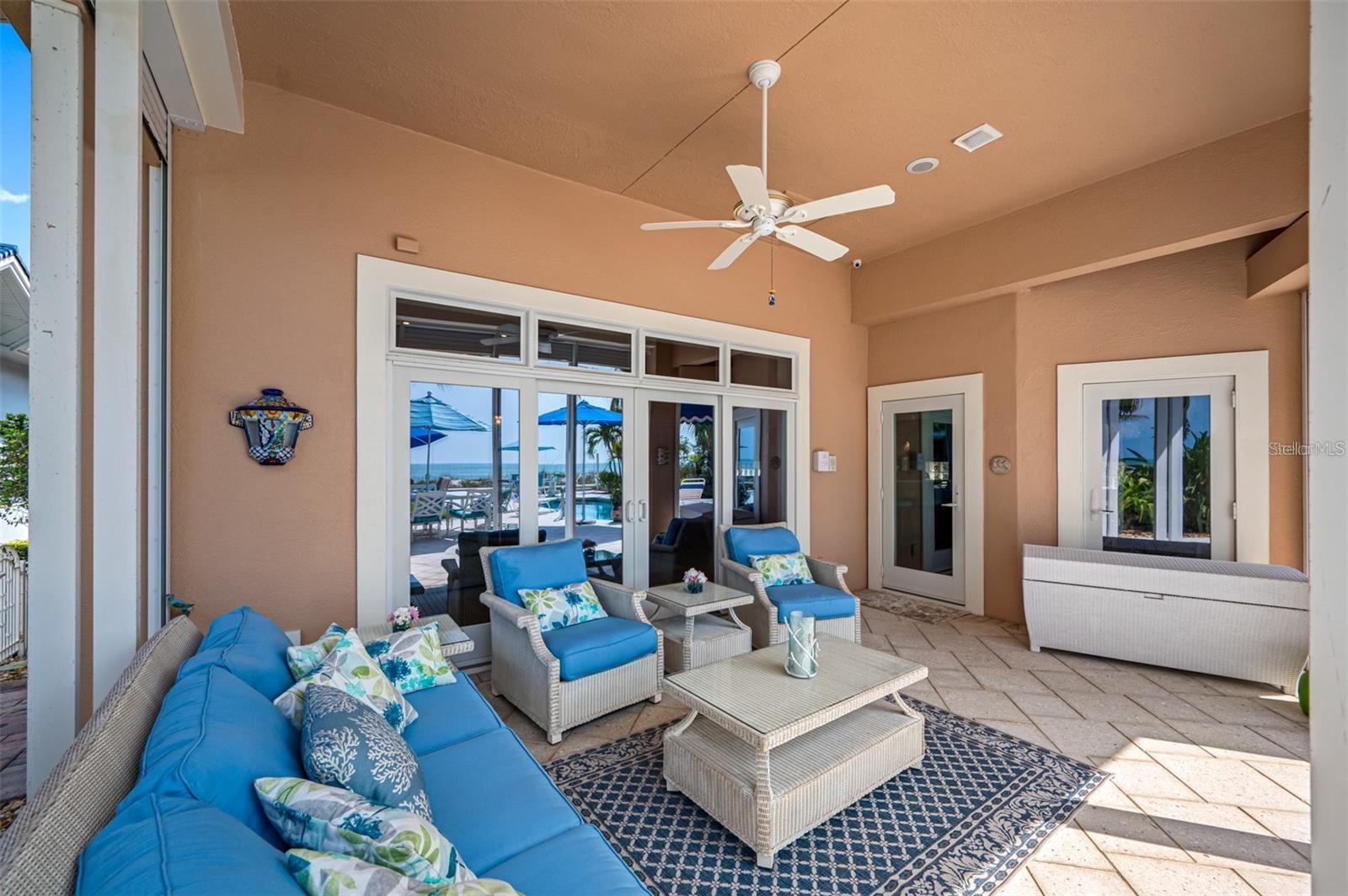 LONE PALM BEACH - Residential