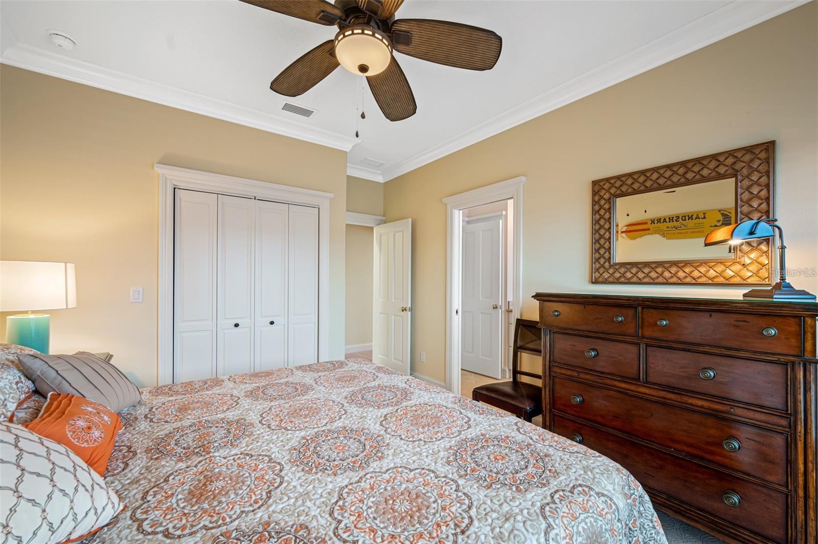 LONE PALM BEACH - Residential