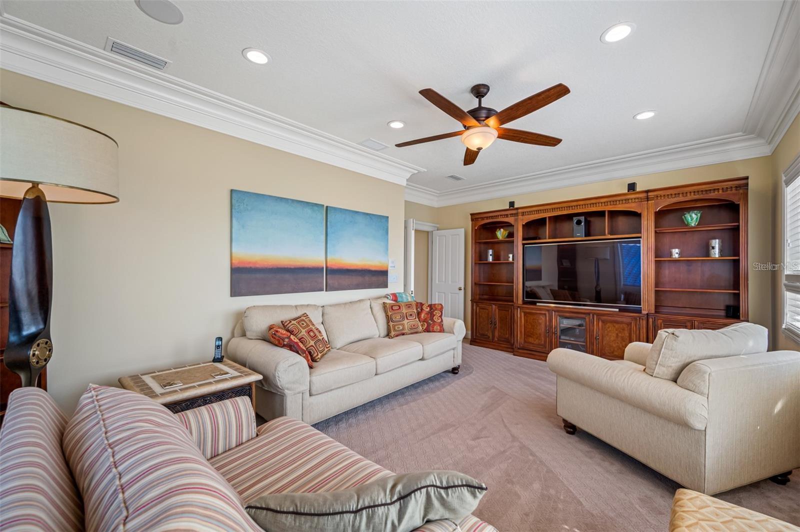 LONE PALM BEACH - Residential