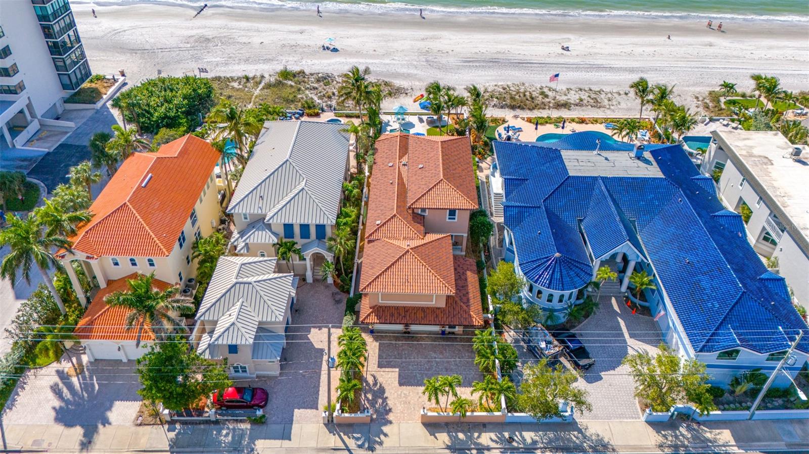 LONE PALM BEACH - Residential