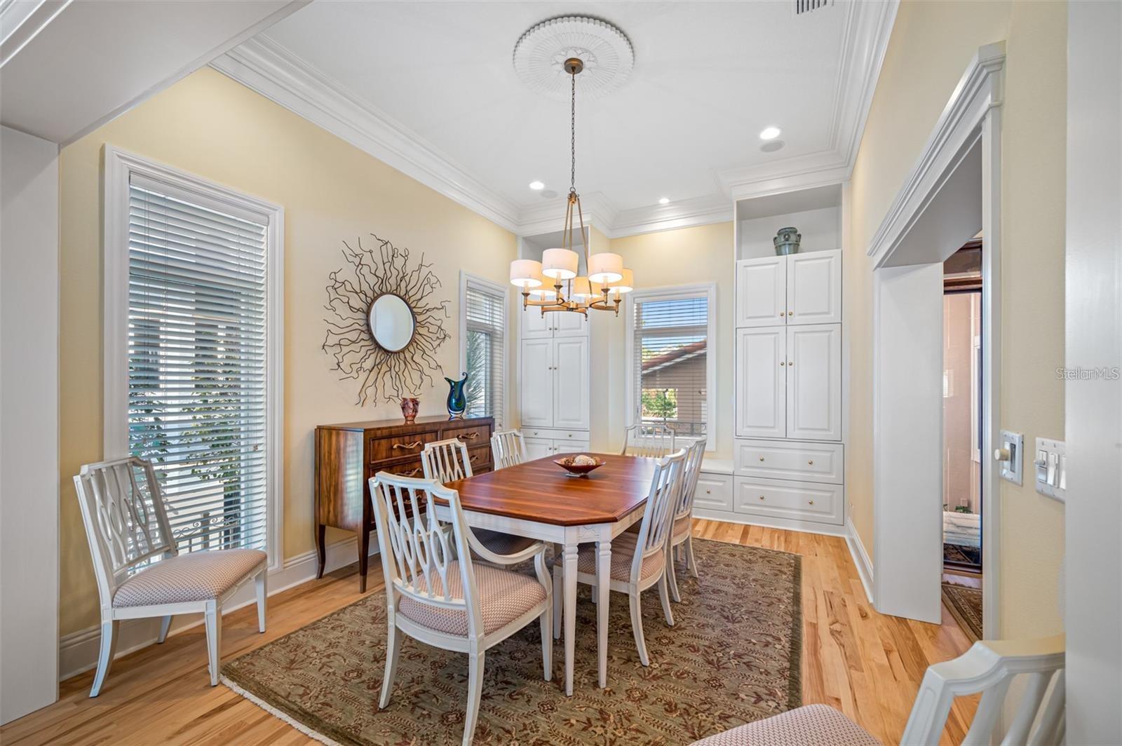 LONE PALM BEACH - Residential