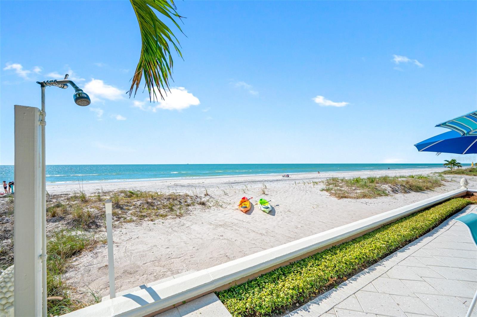 LONE PALM BEACH - Residential