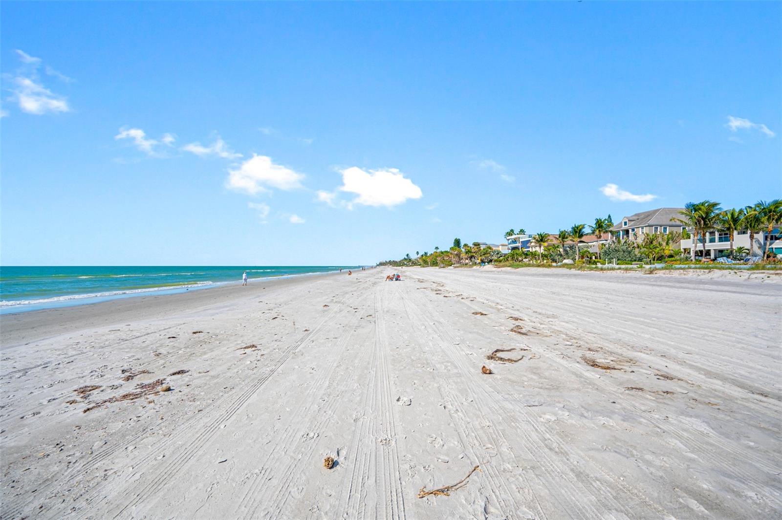 LONE PALM BEACH - Residential