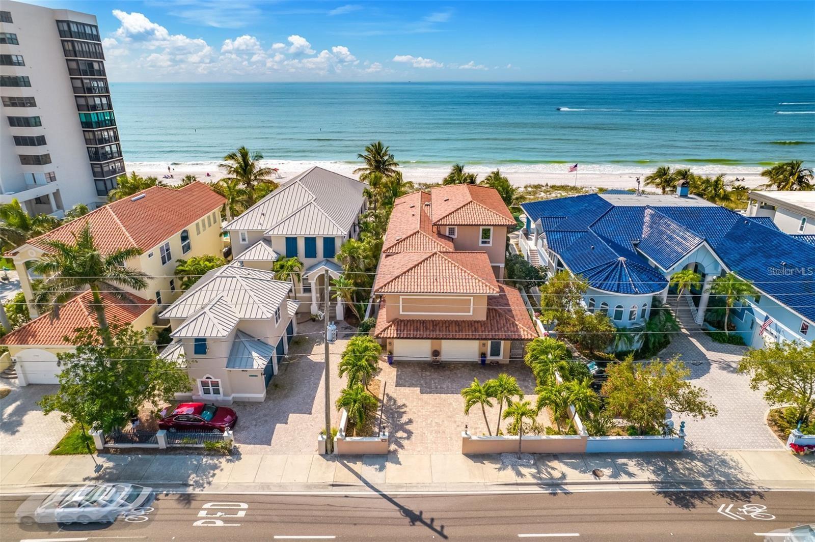 LONE PALM BEACH - Residential