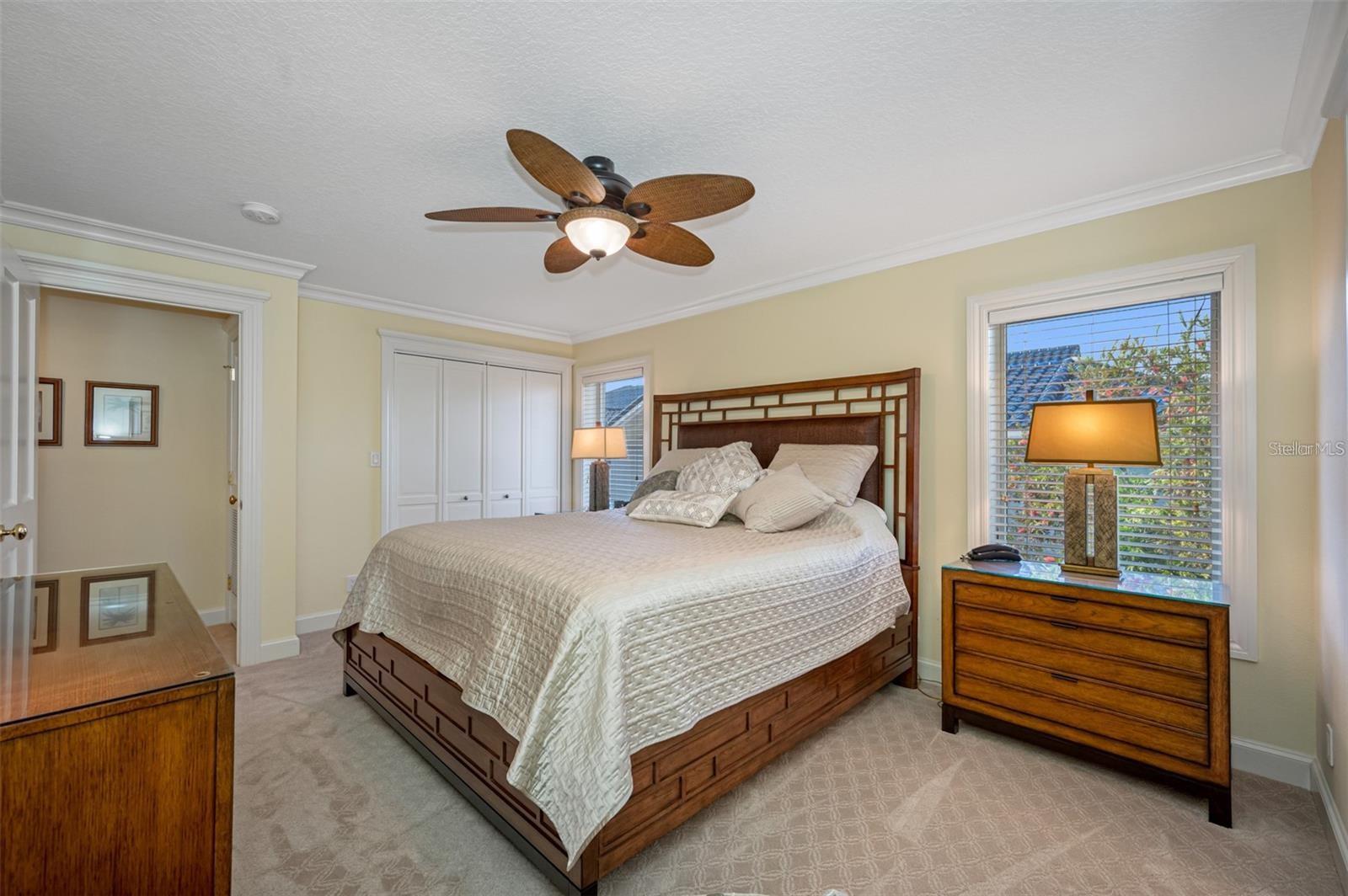 LONE PALM BEACH - Residential