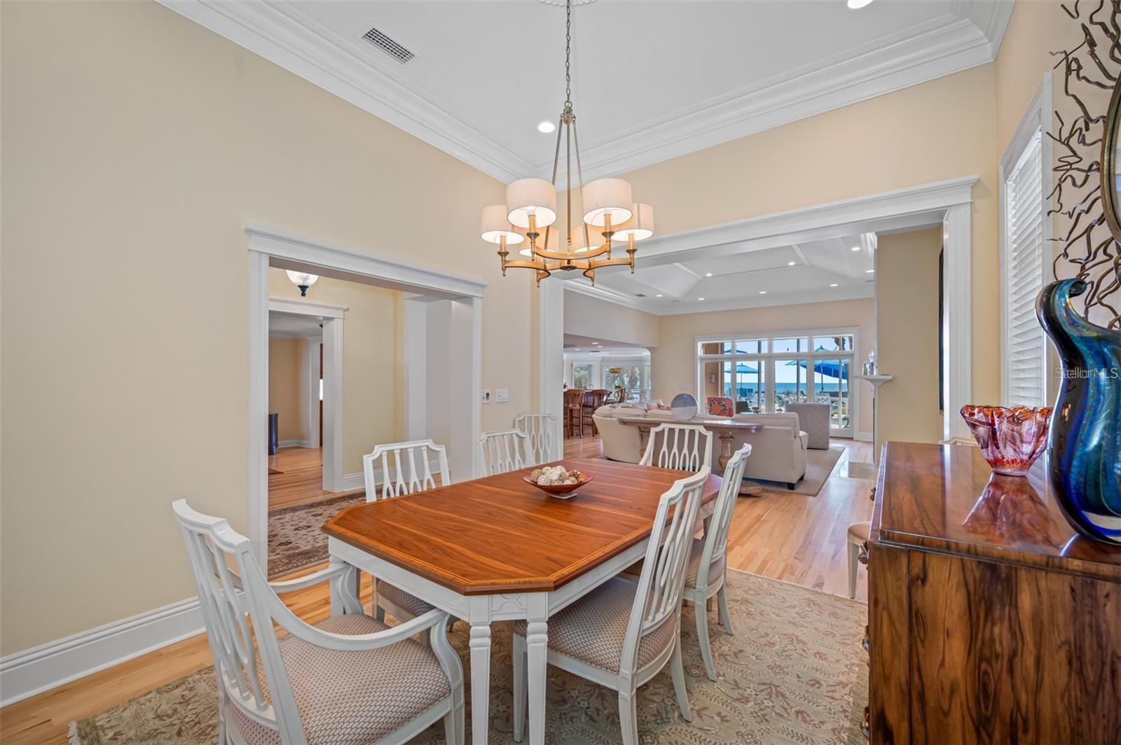 LONE PALM BEACH - Residential