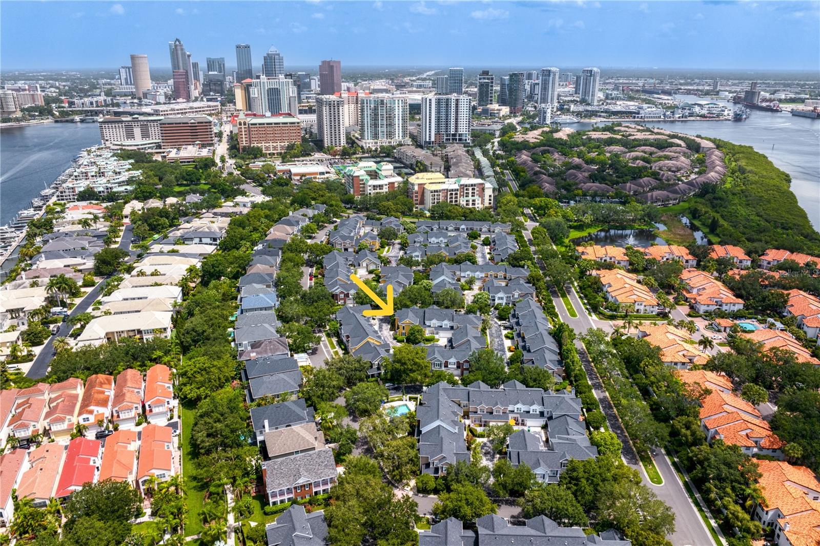 305 SEA ISLAND WAY