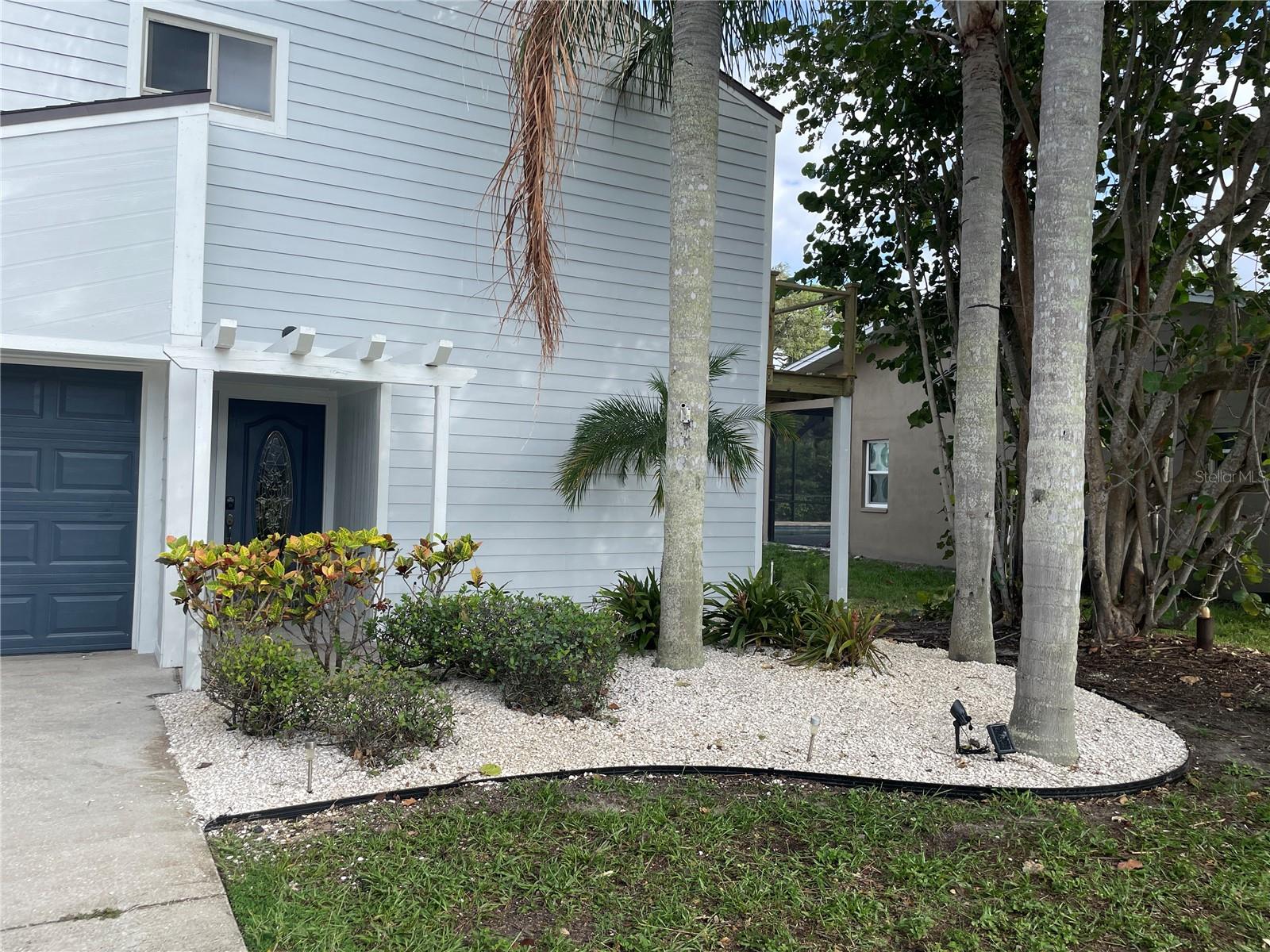 SEASIDE POINT - Residential Lease