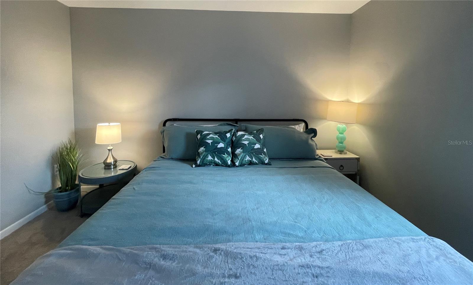 SEASIDE POINT - Residential Lease