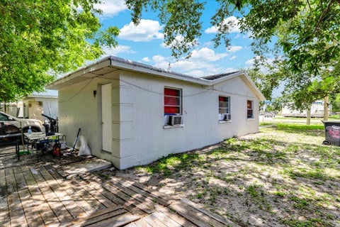 4306 9th Street E, Bradenton, FL 34208