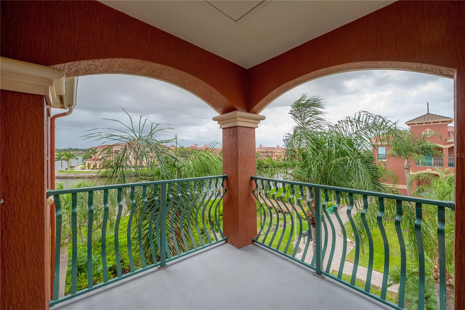 GRAND BELLAGIO AT BAYWATCH CONDO THE - Residential