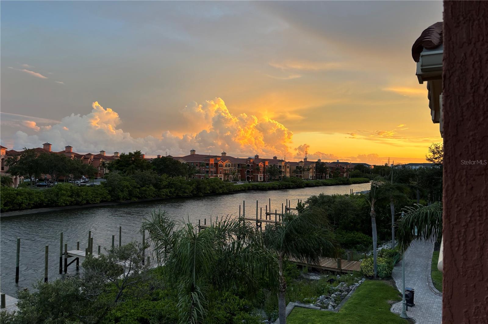 GRAND BELLAGIO AT BAYWATCH CONDO THE - Residential