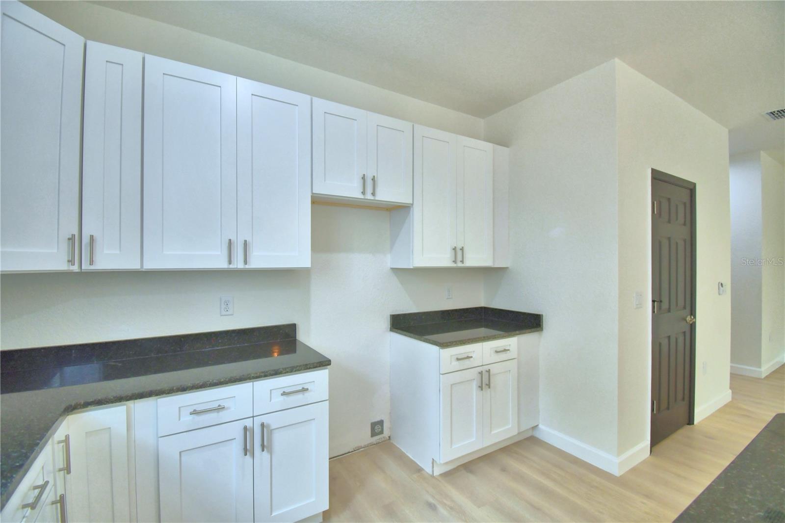 AVON PARK LAKES - Residential