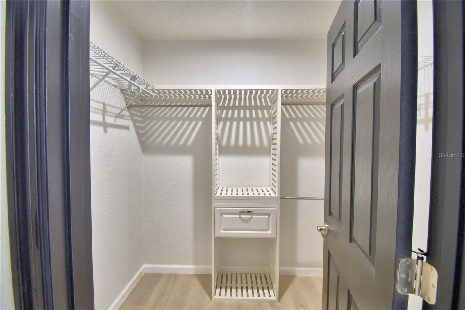 AVON PARK LAKES - Residential