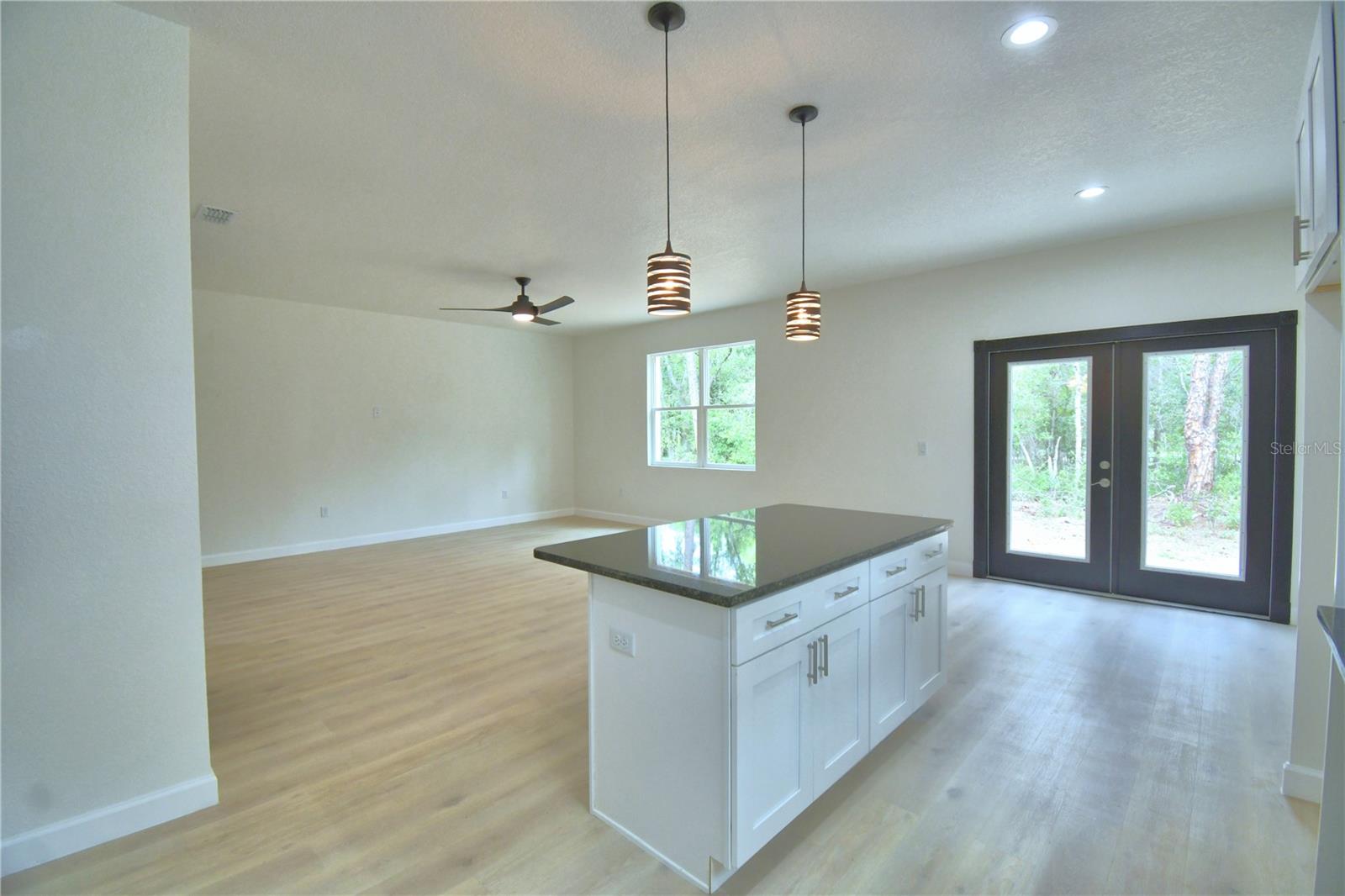 AVON PARK LAKES - Residential