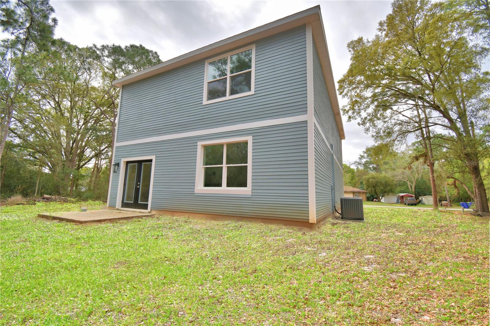 AVON PARK LAKES - Residential