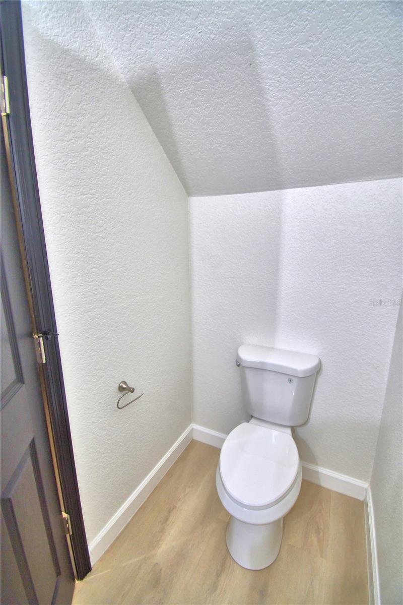 AVON PARK LAKES - Residential