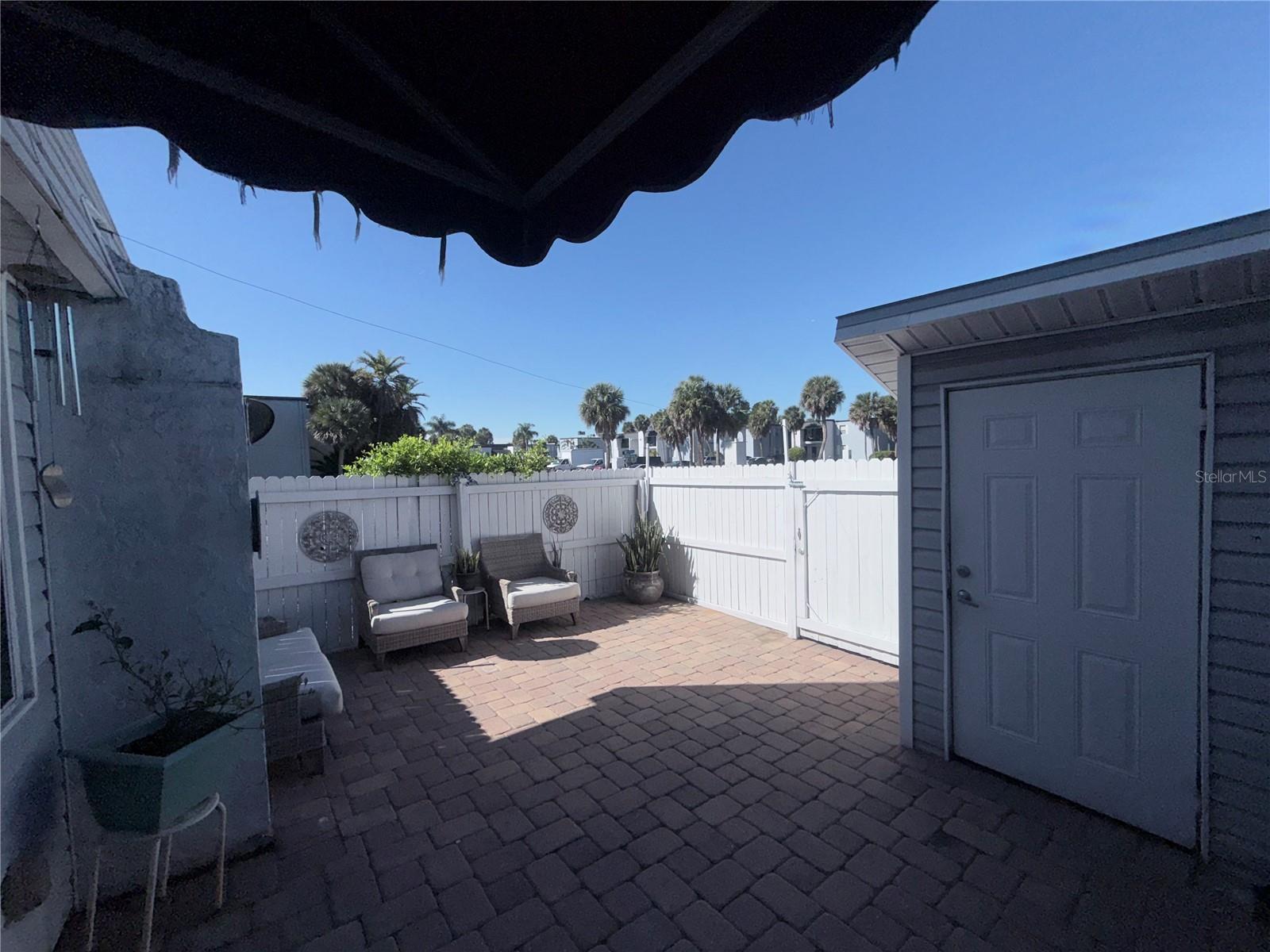 TOWNN COUNTRY VILLAS A CONDO - Residential