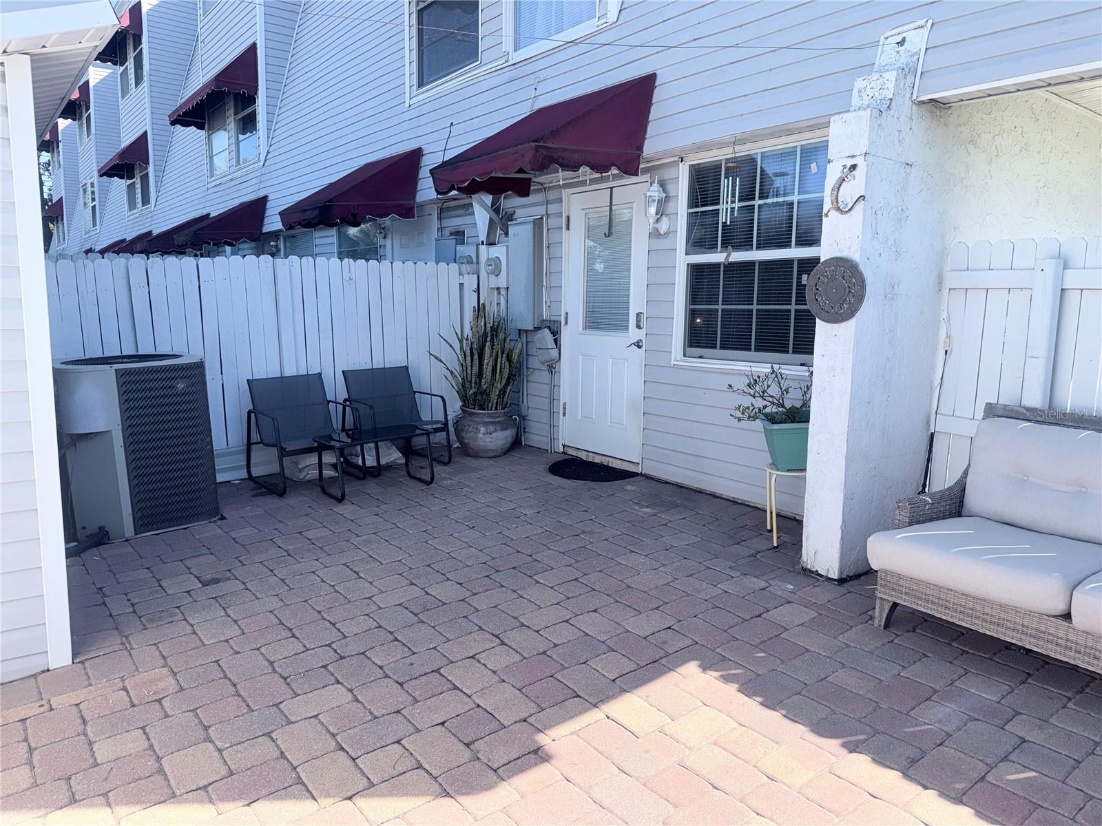 TOWNN COUNTRY VILLAS A CONDO - Residential