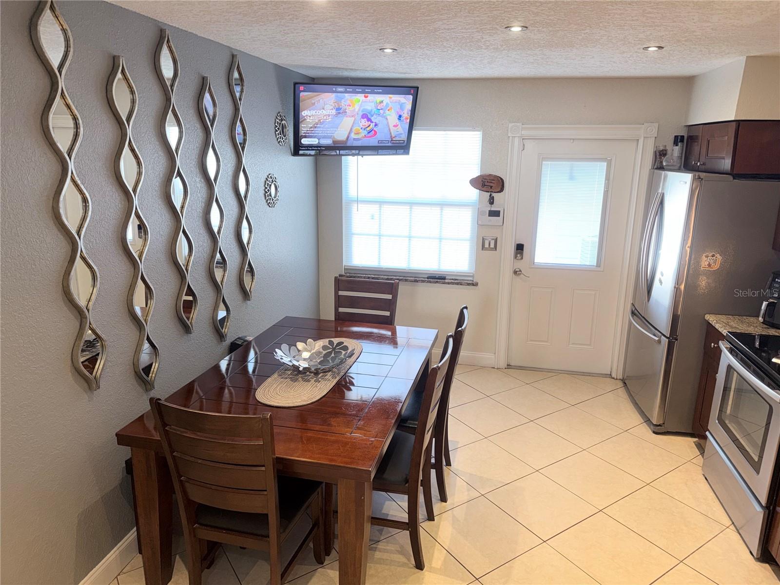 TOWNN COUNTRY VILLAS A CONDO - Residential