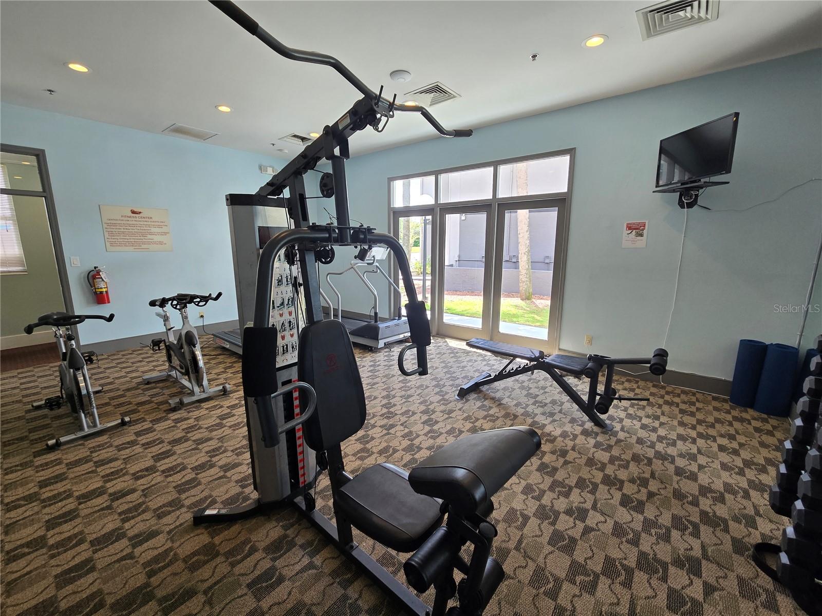 PARKWAY PALMS RESORT MAINGATE CONDO - Residential