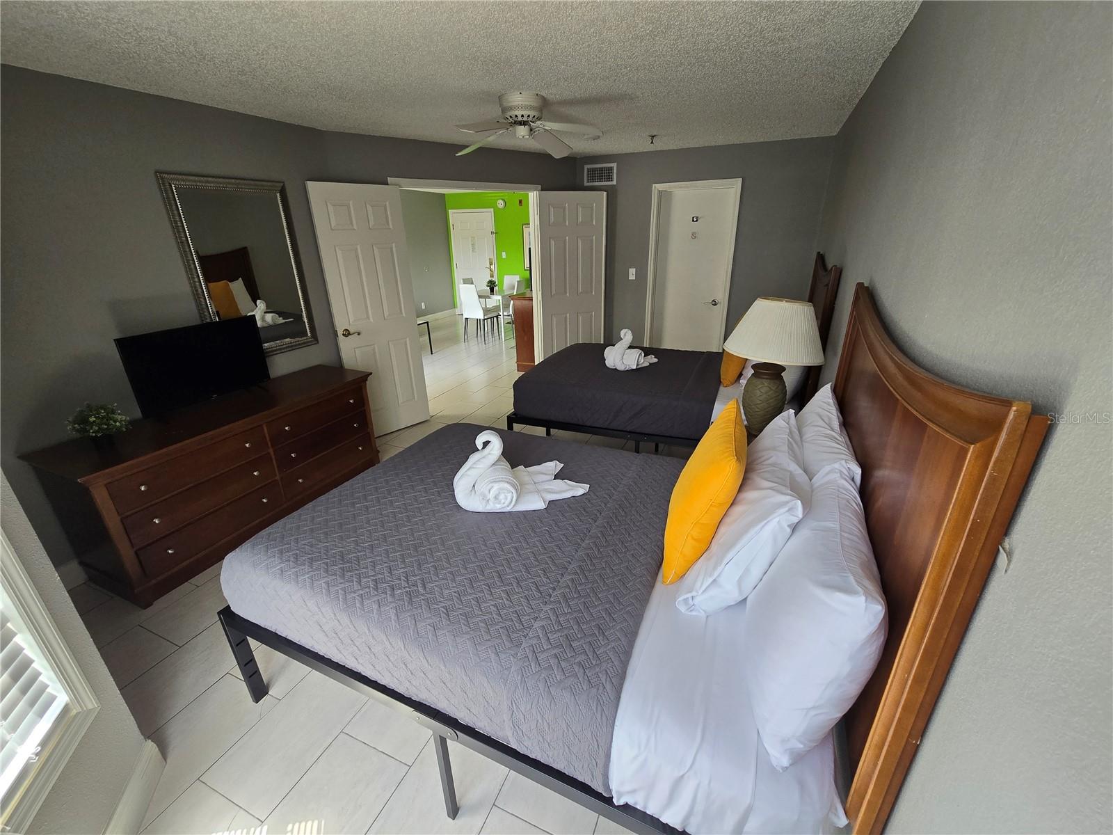 PARKWAY PALMS RESORT MAINGATE CONDO - Residential