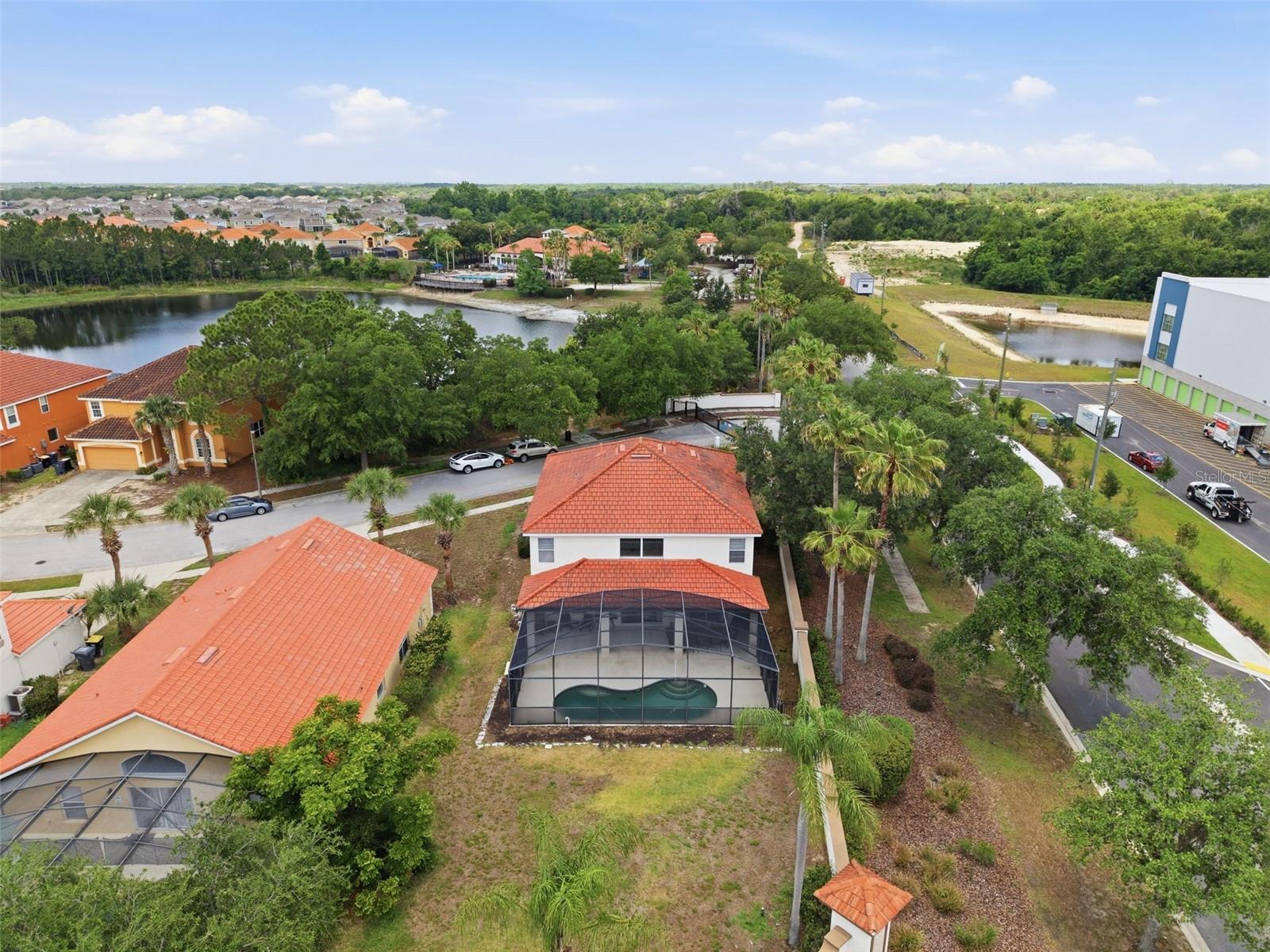 AVIANA PH 01 - Residential