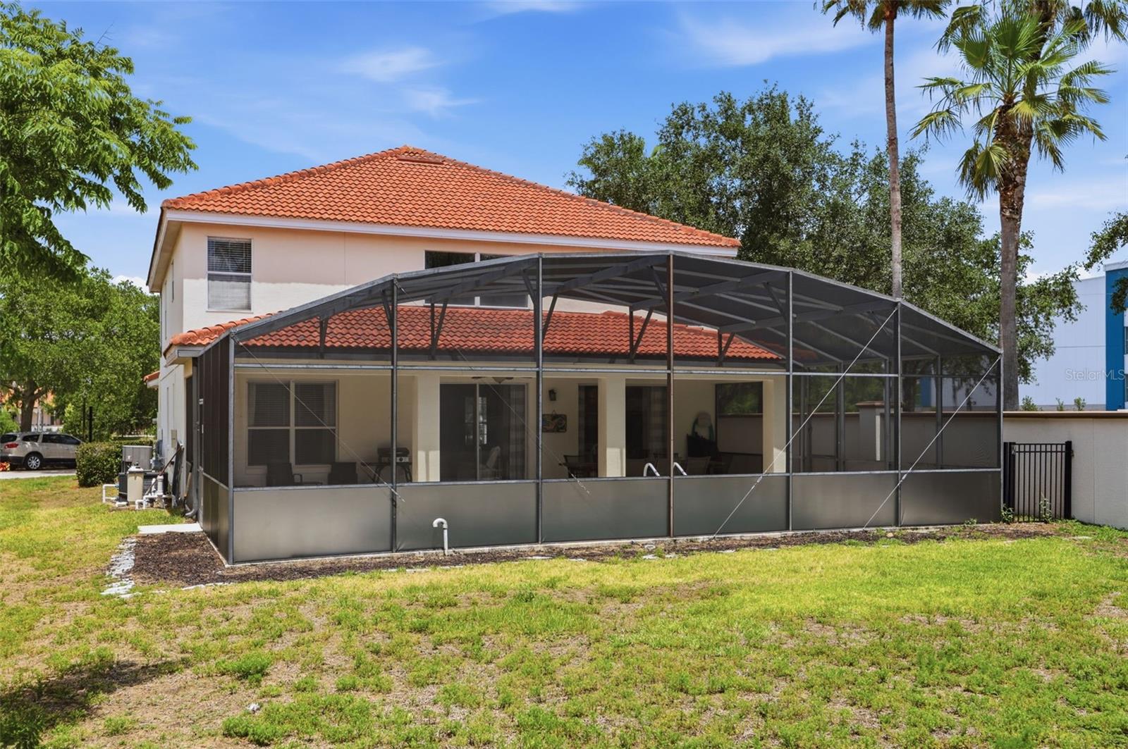 AVIANA PH 01 - Residential