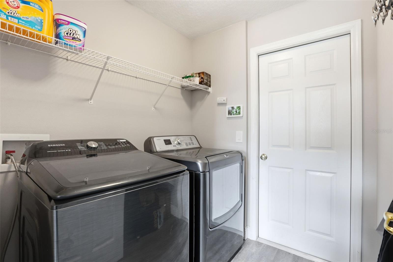 AVIANA PH 01 - Residential
