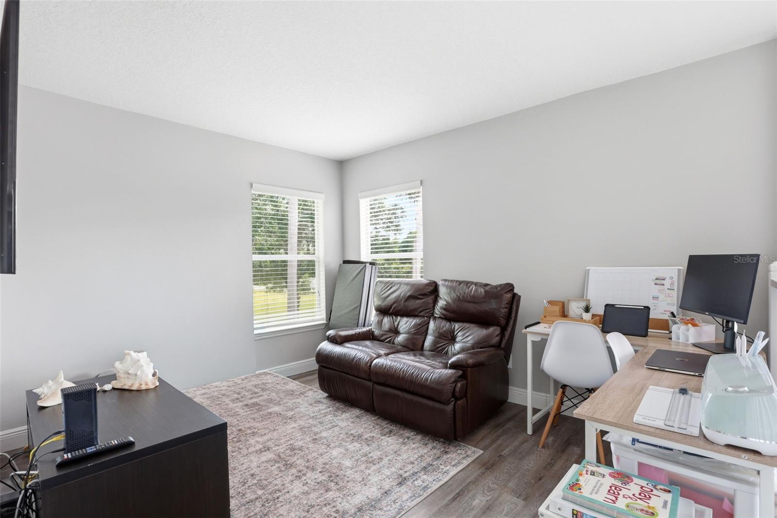 AVIANA PH 01 - Residential