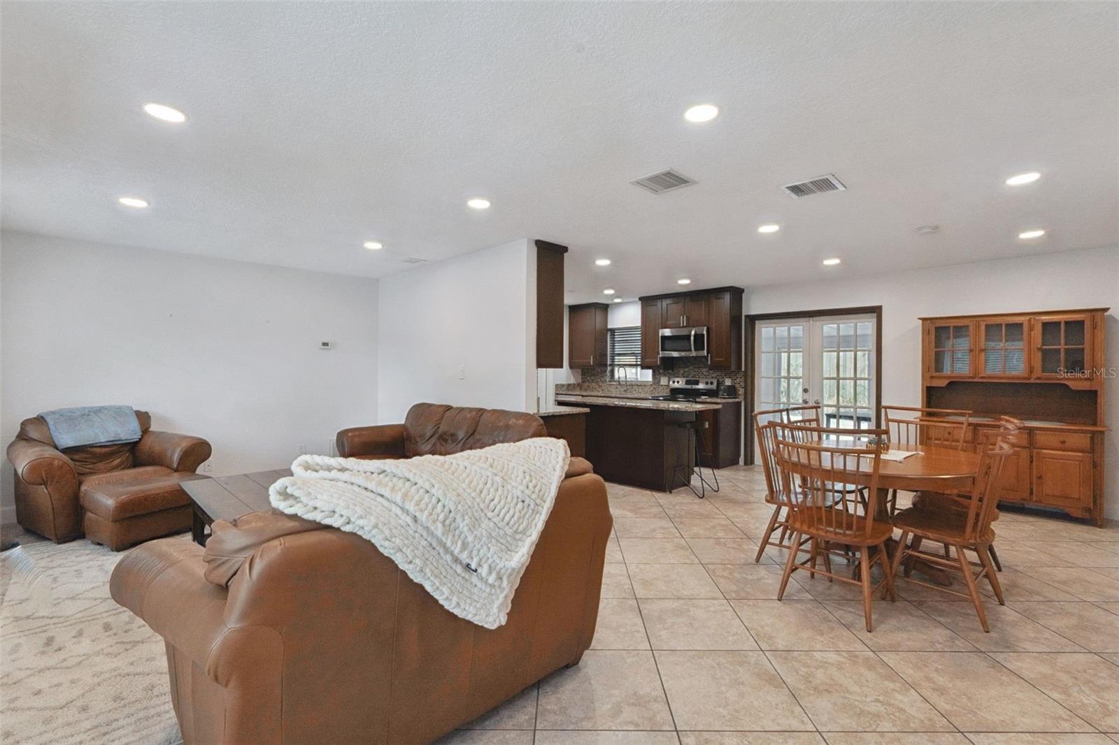 SANDALWOOD - Residential