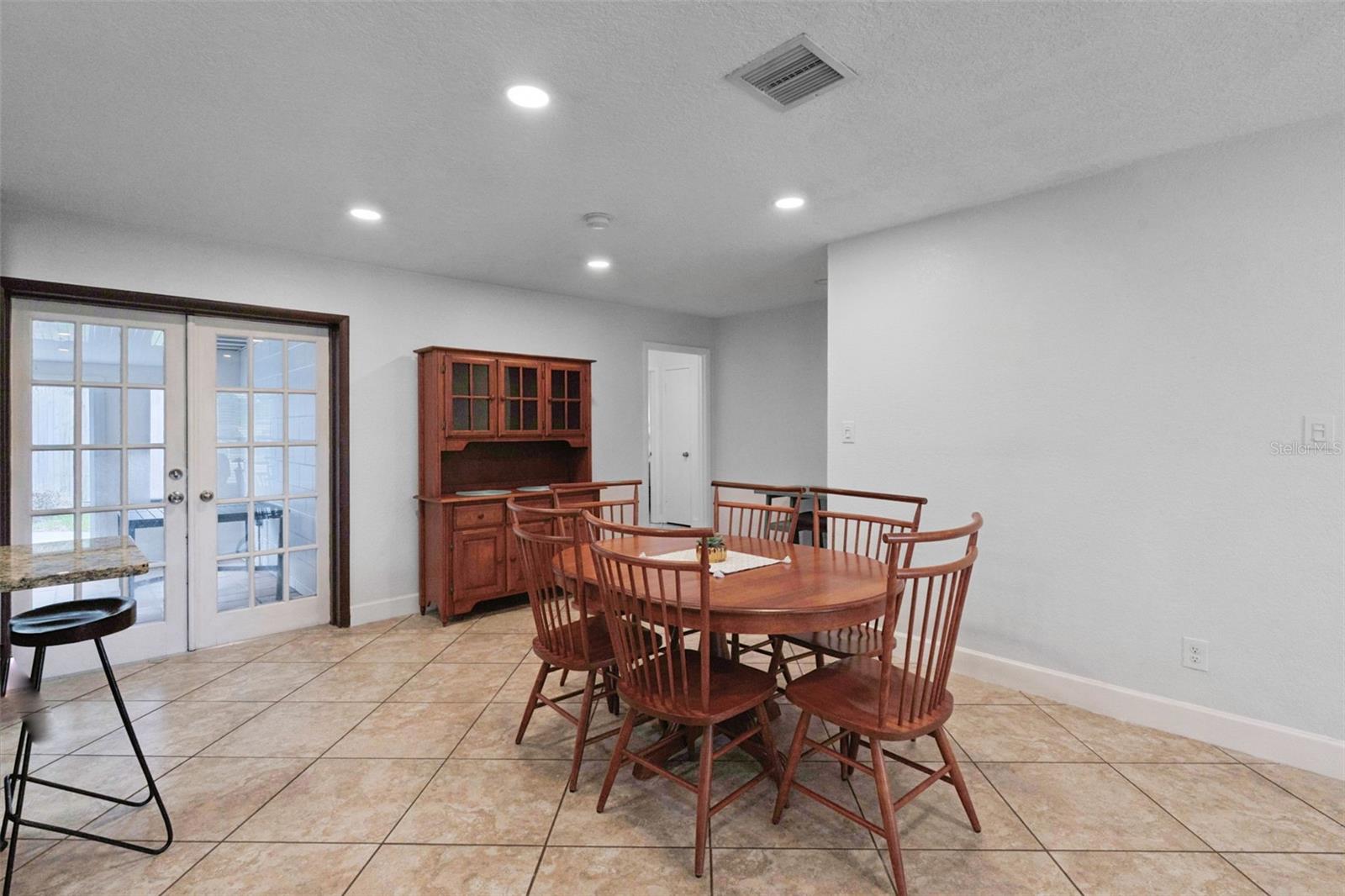 SANDALWOOD - Residential