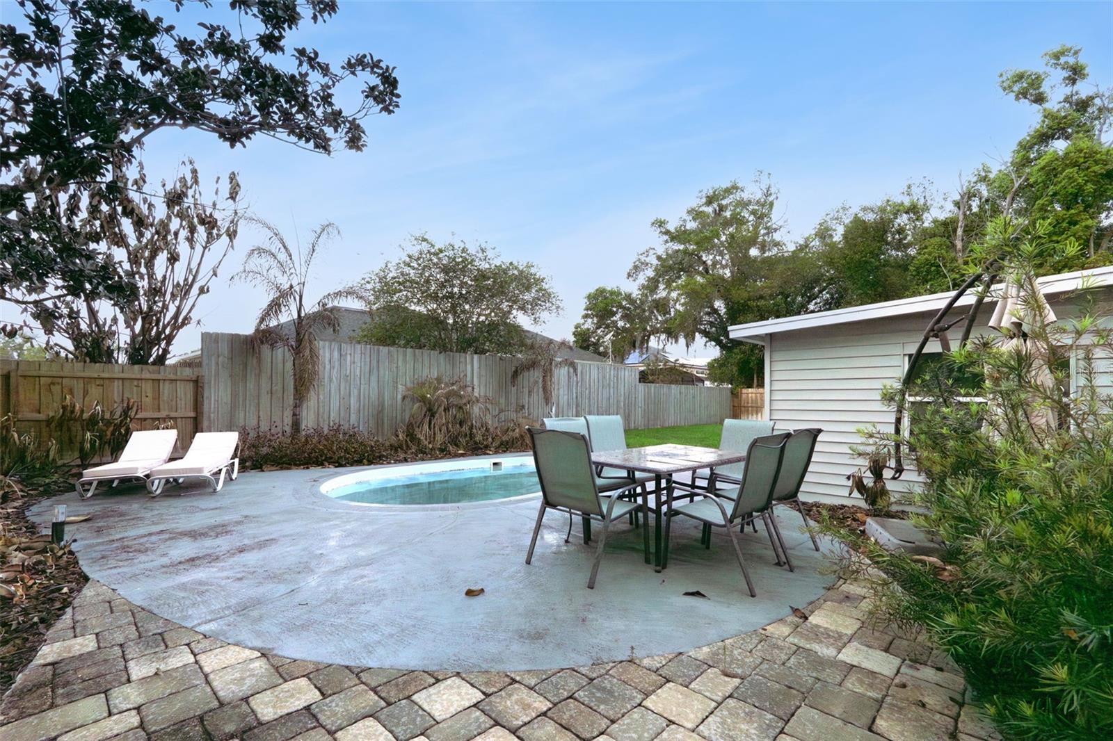 SANDALWOOD - Residential