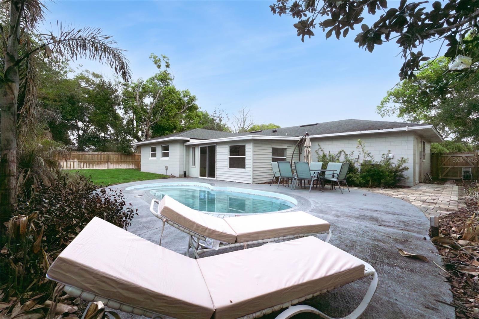 SANDALWOOD - Residential