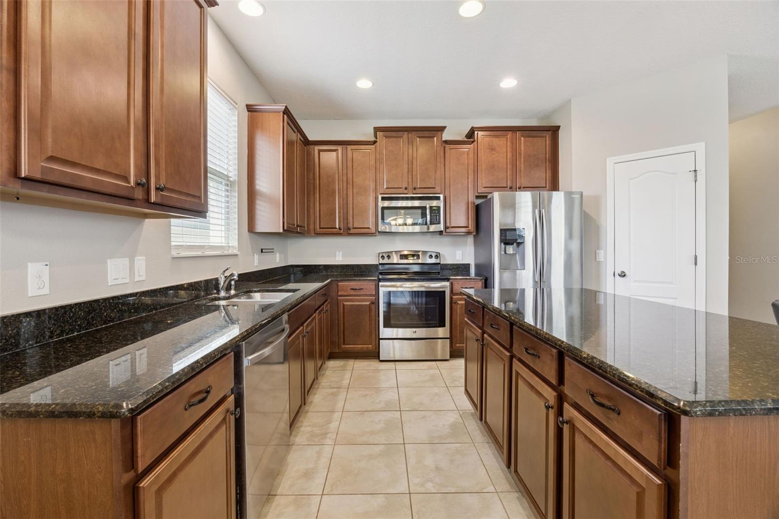 WATERSIDE POINTE PH 2B - Residential