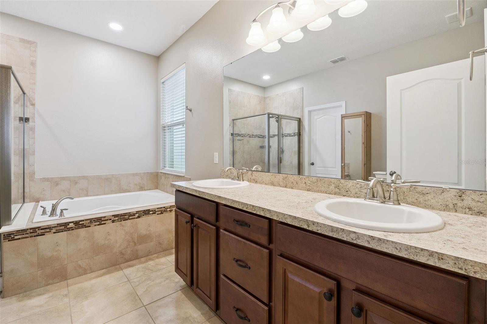 WATERSIDE POINTE PH 2B - Residential