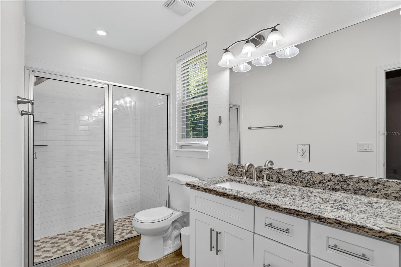 LONE PINES - Residential