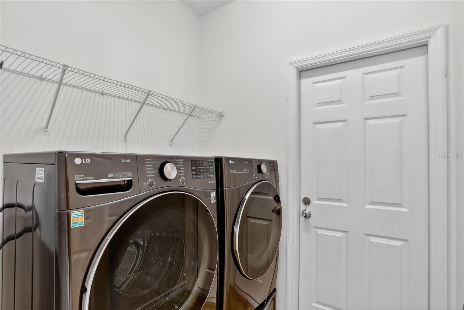 LONE PINES - Residential