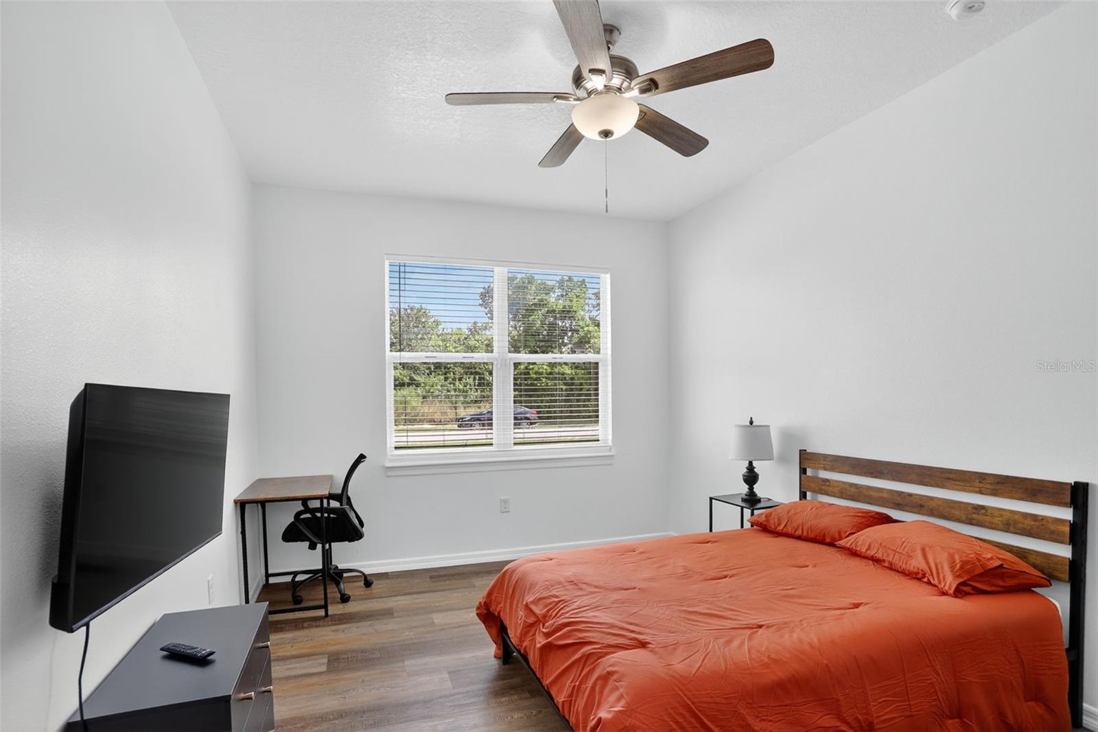 LONE PINES - Residential