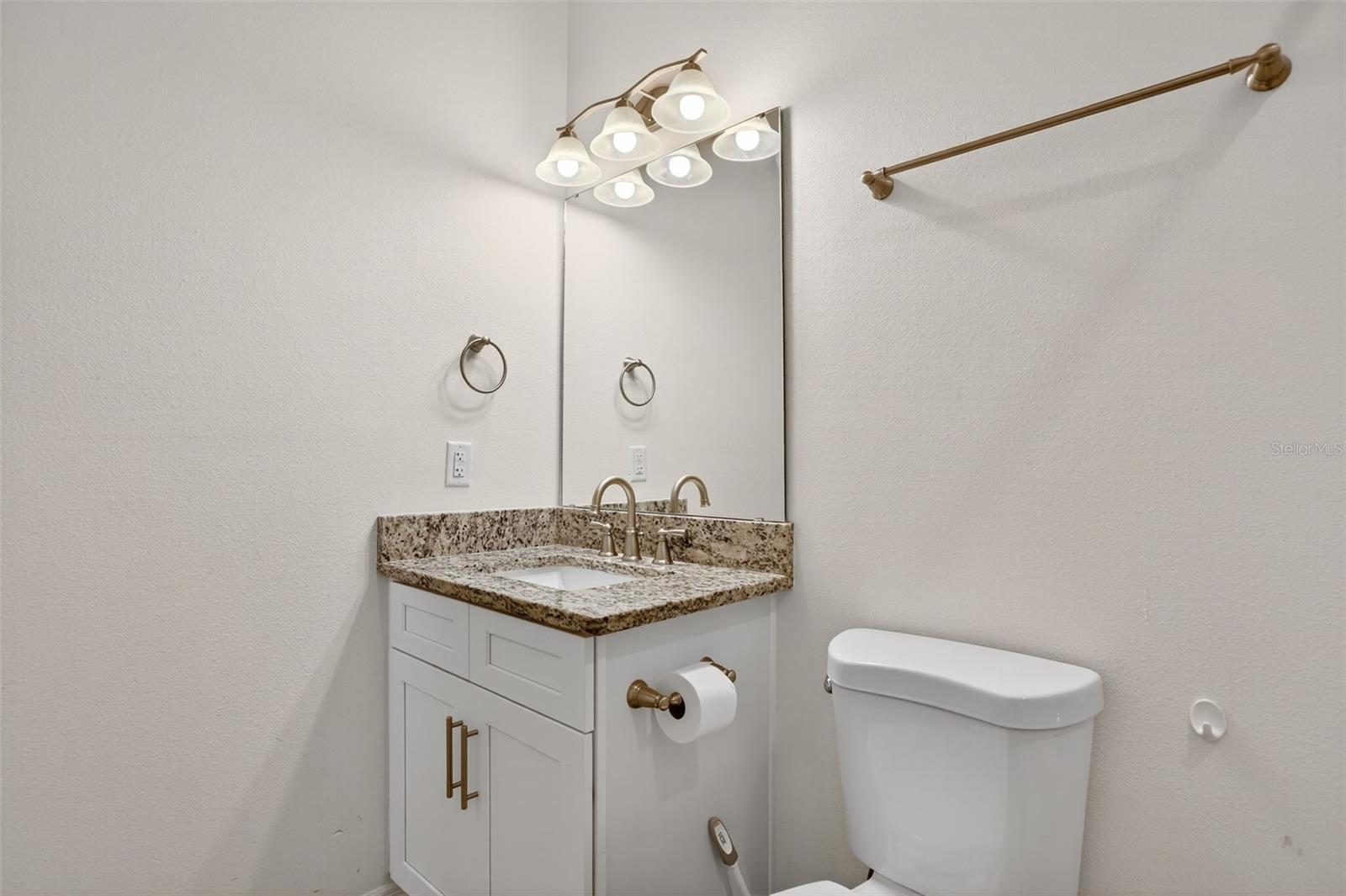 LONE PINES - Residential